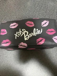 Barbie バービー xoxo Barbie リップ柄 化粧ポーチ ブラック