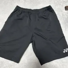 黒のショートパンツ ウエストゴム