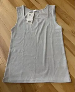【新品】DRESKIPノースリーブ タンクトップ ラメ入り シルバー Lのサムネイル