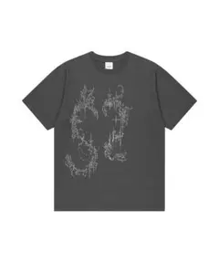 MAHAGRID ハートタトゥーTシャツ チャコールのサムネイル