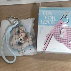 ラブブ　アルファベット　ペンダント　PINFORLOVE & ポップマート