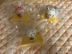 ちいかわ 松屋 フィギュア カニちゃん 古本屋 モモンガ 3点セット