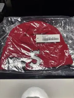 新品未使用品 Supreme NewEra Sつの ビーニー 赤