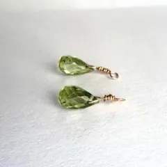 天然石ペリドット　ハンドメイドチャーム2個セット