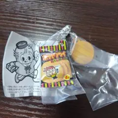 ポテトフライ　ミニチュアチャーム　ガチャ