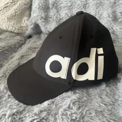 adidas 黒 キャップ ロゴ入り