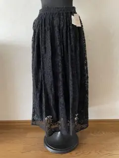 黒　レースのロングスカート　タグ付き