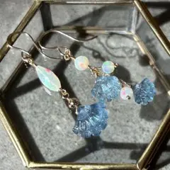 アクアマリンリーフカービングピアス(中) - メルカリ