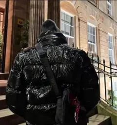 TRAPSTAR ブラックダウンジャケット