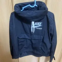 NIKE SPORTSWEAR ナイロンジャケット ブラック Mサイズのサムネイル