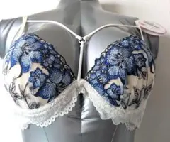 脇高ブラジャー 青とクリーム色 花柄刺繍　C70ストーン付