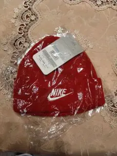 ナイキ ニット 帽子 赤