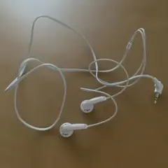 ホワイト 有線イヤホン 3.5mmジャック