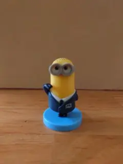 チョコエッグ　ミニオン　エージェントティム