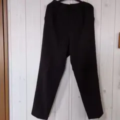 ジーユー　ストレッチテーパードパンツ　カジュアルパンツ