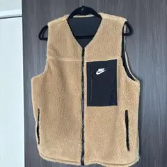 Nike リバーシブル フリースベスト