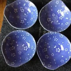 桜模様の青紫色ボウル4個セット