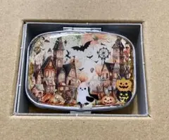 ハンドメイドピルケース【ハロウィン村に逃げ込んだシマエナガ】