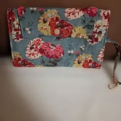 ハンドメイド　ポーチ