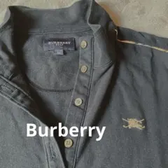 Burberry ボタン付き黒ポロシャツ