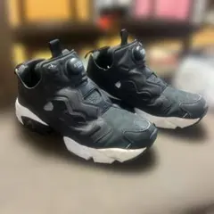 Reebok インスタポンプ ブラック