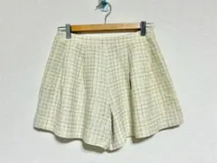 m926◆Aveniretoile◆ベージュツイード◆フレアショートパンツ◆36のサムネイル