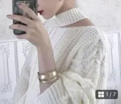 Acka. ホワイト ケーブルニット