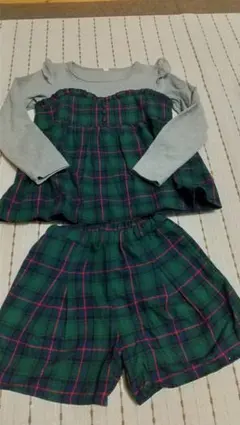 グリーン系チェック 長袖カットソーとショートパンツセット