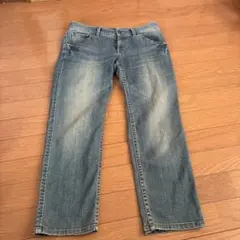 JIYU-KU 自由区 スタッズ付き デニムパンツ サイズ38のサムネイル