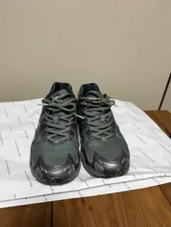 Mizuno wave rider オリーブグリーン