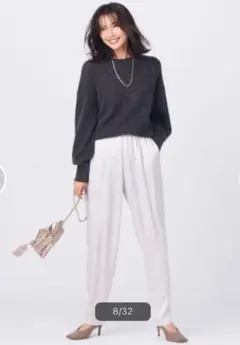 【23区】ストレッチサテンギャザーパンツ　ライトベージュ 36