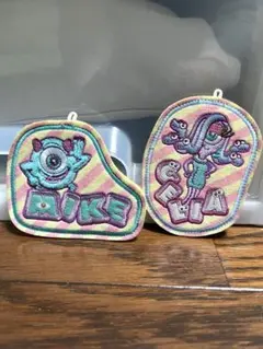 【モンスターズ・インク】大きめ！マイクとセリアのバッジセット