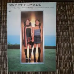 麻生久美子 ＆ 桃生亜希子　写真集　「SWEET FEMALE」