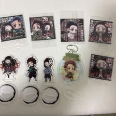 鬼滅の刃 竈門炭治郎竈門禰豆子セット アクスタ、キーホルダー、トレカ、ステッカー