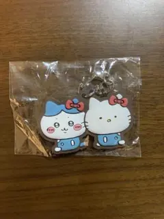 ちいかわ×サンリオ　なかよしラバーマスコット　【ハチワレ×キティちゃん】