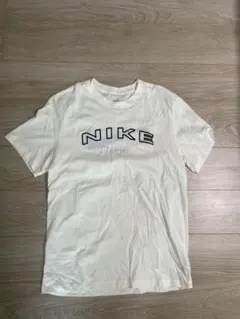 NIKE ロゴプリント Tシャツ クリーム色