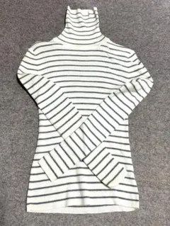 【極美品】ユニクロ エクストラファインメリノ タートルネックニット ボーダー M