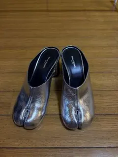 【新品未使用】Maison Margiela 足袋 ミュール シルバー 38のサムネイル