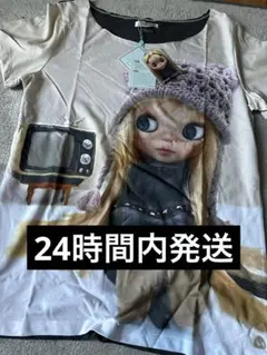 新品 COYSEIO X BLYTHE GRAPHIC ONE PIECE - メルカリ