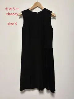 セオリー　黒　ノースリーブワンピース