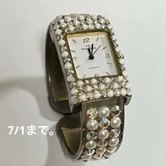 【稼働中】 lazy susan バングルウォッチ　腕時計　スワロフスキーのサムネイル