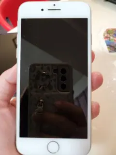 iPhone8　ホワイト