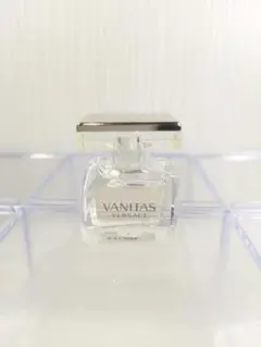 2026年最新】ヴェルサーチ 香水 ヴァニタスの人気アイテム - メルカリ