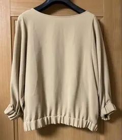 TIARA プルオーバー　ブラウス　ドルマンスリーブ