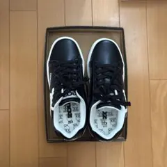 moz ブラック スニーカー