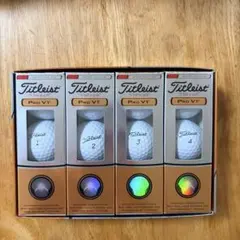 Titleist Pro V1 ゴルフボールのサムネイル