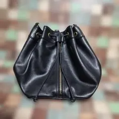 黒 レザー 巾着型ショルダーバッグ