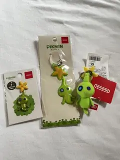ヒカリピクミン マスコット カードホルダー リフレクターバッジ ヒカリ Nintendo TOKYO/OSAKA/KYOTO」で、暗闇で光るヒカリピクミンの