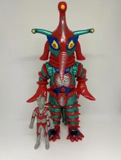 新品未開封 Y・MSF ヒッポリト星人 さくらトイズ ソフビ ウルトラマンA