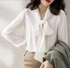 シフォン　ブラウス　シャツ　ホワイト　白　フォーマル　長袖　フェミニン